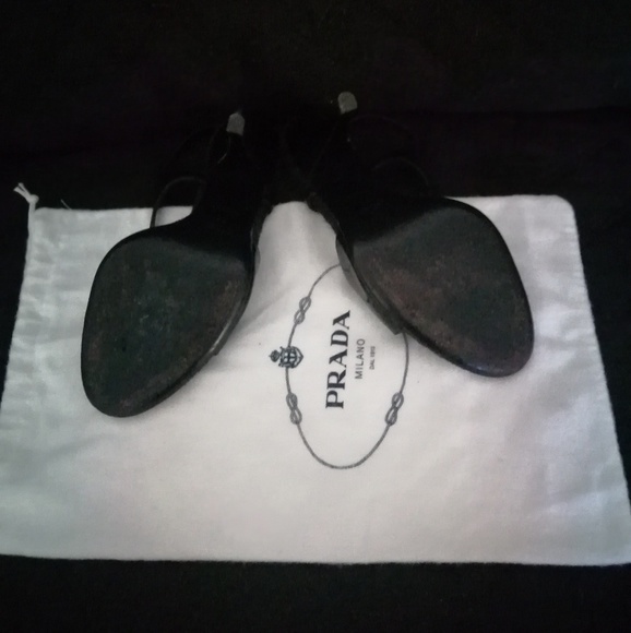 Prada - Picture 6 of 6